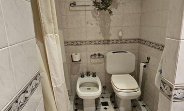 VENTA DE CASA MULTIFAMILIAR, ZONA JOSE L SUAREZ