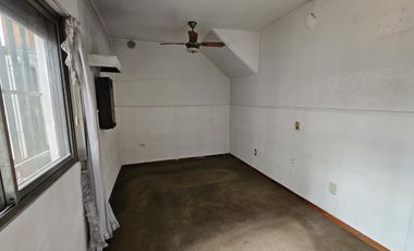 VENTA DE CASA MULTIFAMILIAR, ZONA JOSE L SUAREZ