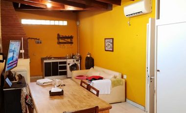 Excelente casa con quincho