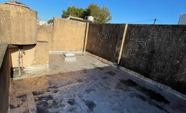 Casa de 3 ambientes en Temperley