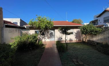 Casa de 3 ambientes en Temperley