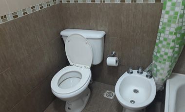 DUPLEX EN VENTA 3 AMBIENTES CON GARAGE Y FONDO LIBRE