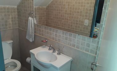 DUPLEX EN VENTA 3 AMBIENTES CON GARAGE Y FONDO LIBRE