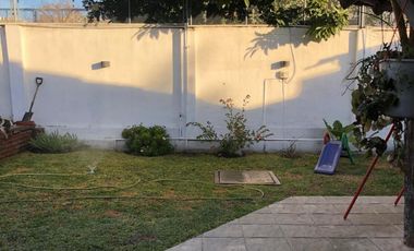 HERMOSA CASA DE 5 AMBIENTES EN VENTA MORON NORTE