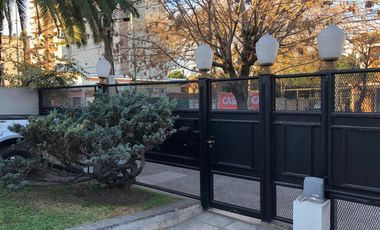 HERMOSA CASA DE 5 AMBIENTES EN VENTA MORON NORTE