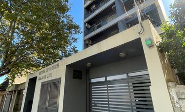 Departamento 2 Amb. con cochera.