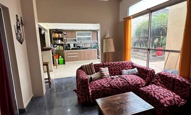 VENTA - TAPIALES - LINDO PH CON PATIO QUINCHO y GARAJE
