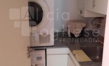 CASA 4 AMBIENTES C/GARAGE Y PARRILLA JARDÍN BARRIO COSTA ESMERALDA
