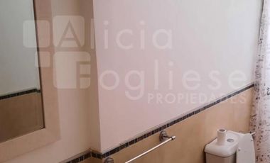 CASA 4 AMBIENTES C/GARAGE Y PARRILLA JARDÍN BARRIO COSTA ESMERALDA