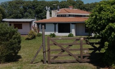 VENDO DOS CASAS CON GRAN PREDIO