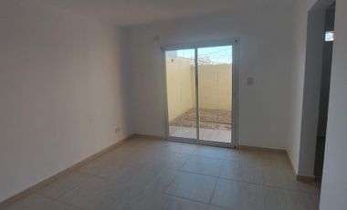 DEPTO 2 DORMITORIOS EN PLANTA BAJA SAN CAYETANO