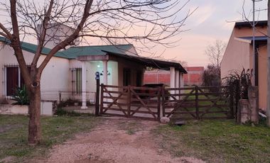 Venta casa en Villa Elisa - E.R.