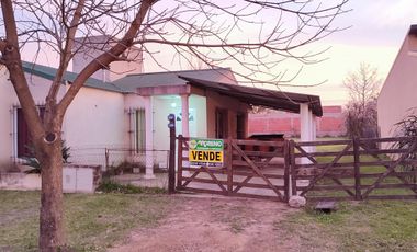 Venta casa en Villa Elisa - E.R.