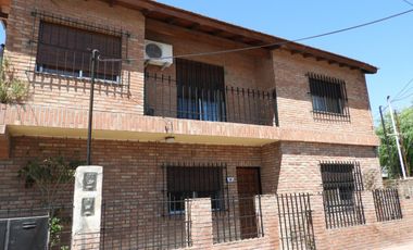 EXCELENTE CASA  EN ALQUILER