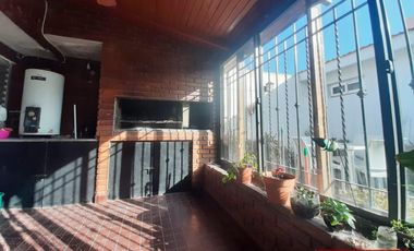 CASA EN VENTA EN ZONA SUR CON  4 DORMITORIOS + PILETA