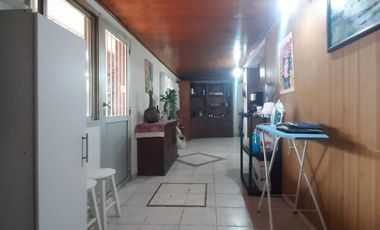 CASA EN VENTA EN ZONA SUR CON  4 DORMITORIOS + PILETA