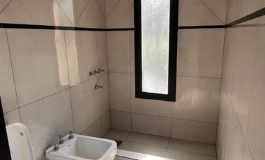 CASA ESTILO MINIMALISTA DE 5 AMBIENTES