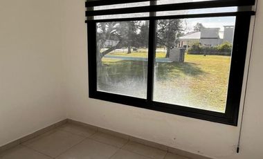 CASA ESTILO MINIMALISTA DE 5 AMBIENTES