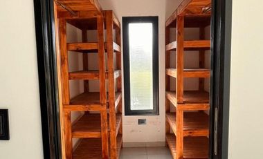 CASA ESTILO MINIMALISTA DE 5 AMBIENTES
