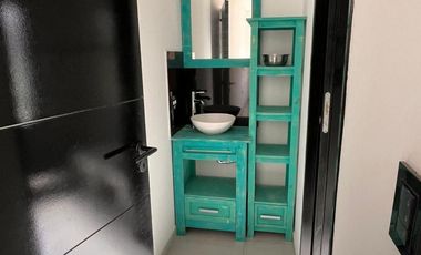 CASA ESTILO MINIMALISTA DE 5 AMBIENTES