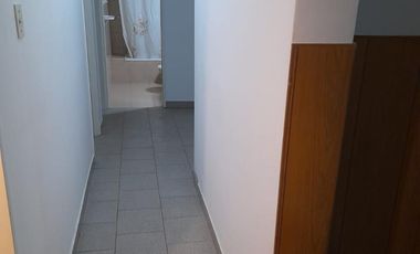 Casa de cinco ambientes a la venta en José C Paz