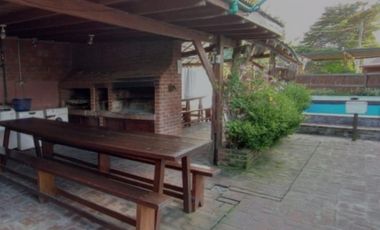 VENDO HOSTERIA EN OSTENDE