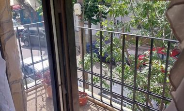 Venta de ph tipo casa al frente de cuatro ambientes en Haedo Norte