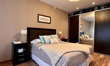 Casa de 5 AMBIENTES en venta