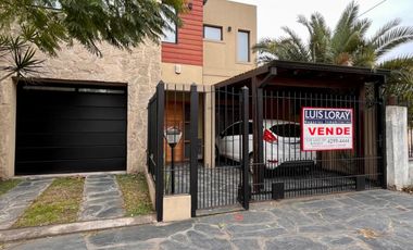 Casa de 5 AMBIENTES en venta