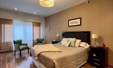 Casa de 5 AMBIENTES en venta