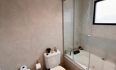 Casa de 5 AMBIENTES en venta