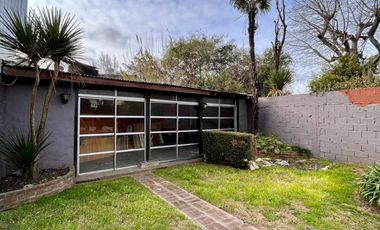 Casa de 5 AMBIENTES en venta