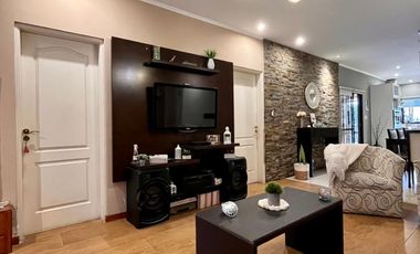 Casa de 5 AMBIENTES en venta