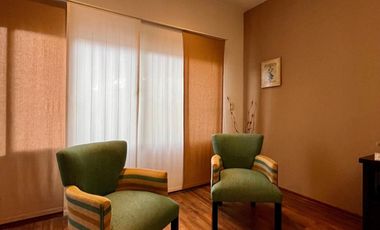 Casa de 5 AMBIENTES en venta