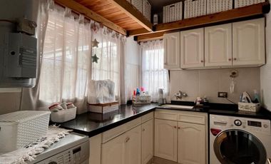 Casa de 5 AMBIENTES en venta