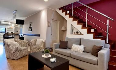Casa de 5 AMBIENTES en venta