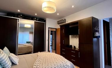 Casa de 5 AMBIENTES en venta