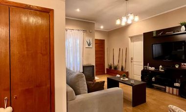 Casa de 5 AMBIENTES en venta