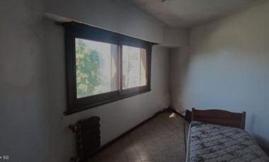 VENDO CHALET 7 AMBIENTES