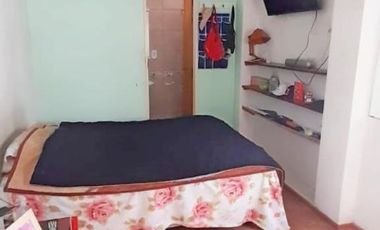 CASA DE 4 AMBIENTES SOBRE LOTE DE 495 MTS2 - VILLA LUZURIAGA