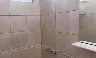 CASA DE 4 AMBIENTES SOBRE LOTE DE 495 MTS2 - VILLA LUZURIAGA