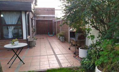 Chalet 5 Ambientes con Cochera y Parque en Venta en Colinas de Peralta Ramos
