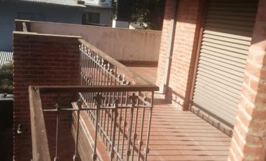 Chalet 5 Ambientes con Cochera y Parque en Venta en Colinas de Peralta Ramos