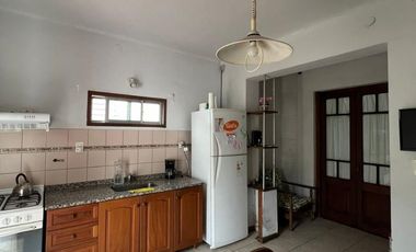 Casa de 3 AMBIENTES en alquiler