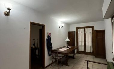 Casa de 3 AMBIENTES en alquiler