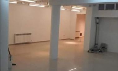 Oficina de 110m2 sobre calle Mitre