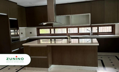 Hermosa casa a la venta en exclusivo country