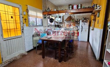 CASA 3 AMB EN VENTA EN SAN ANDRES lote 260m2 10x26 zona industrial