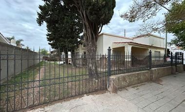 Casa en esquina sobre 9 de Julio Crespo E.R.