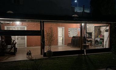 ALQUILER DE CASA DE 4 AMBIENTES